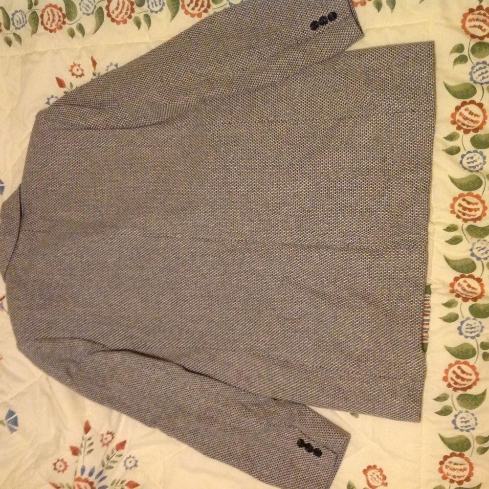 Women's Jacket - Picture 2 of 10